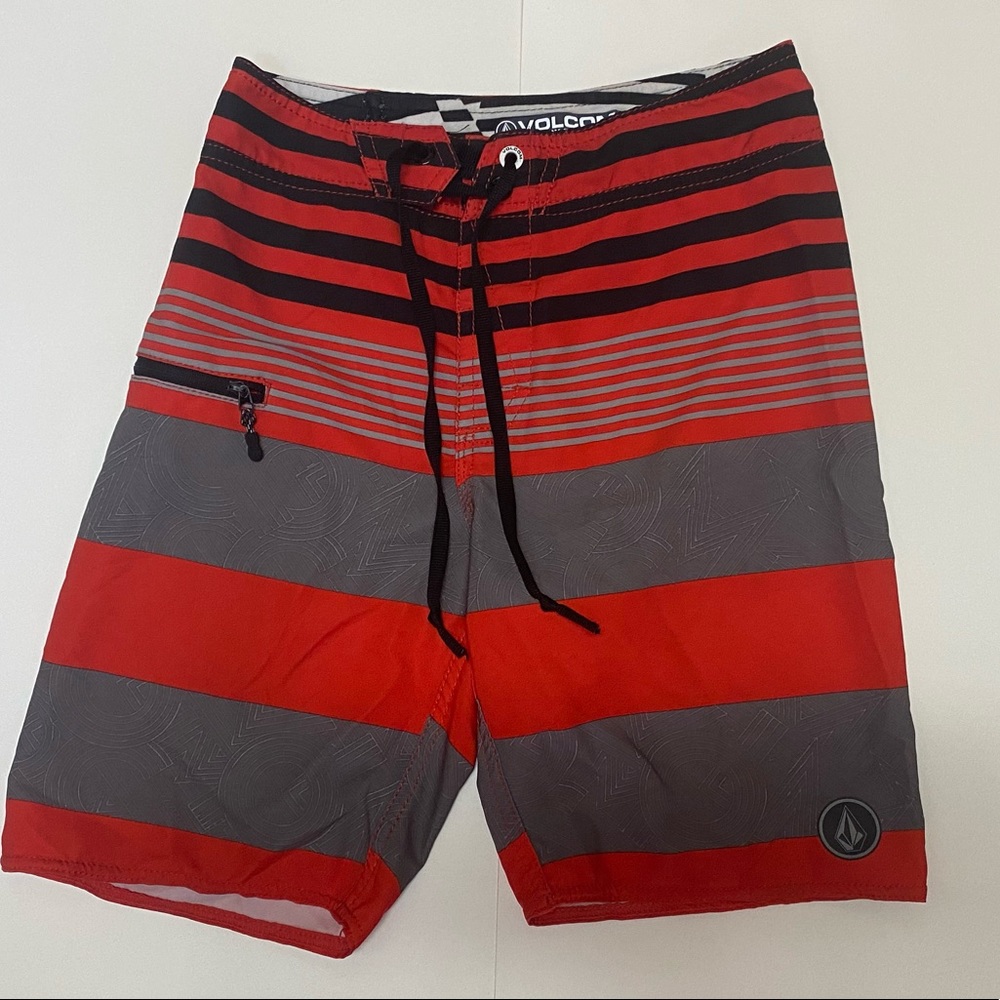Volcom Surf Boardshorts Boys, Waist 25" (Size 10)